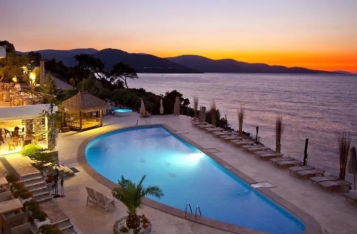 Szálloda Sarpedor Boutique And